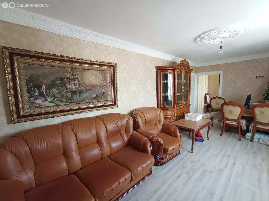 Дом в Каспийск, территория СНТ Весна, улица 3-я Линия, 15 (180 м) - Фото 0