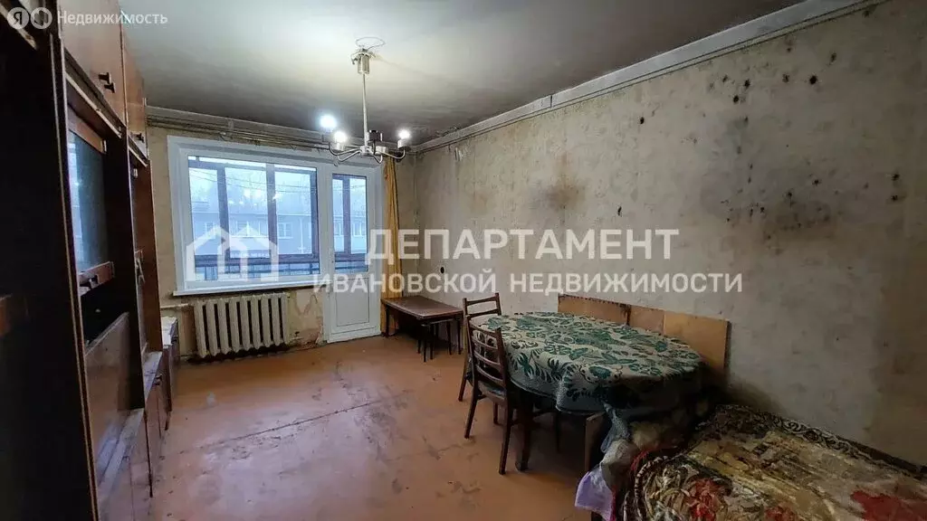 3-комнатная квартира: Иваново, проспект Текстильщиков, 70А (60 м) - Фото 1