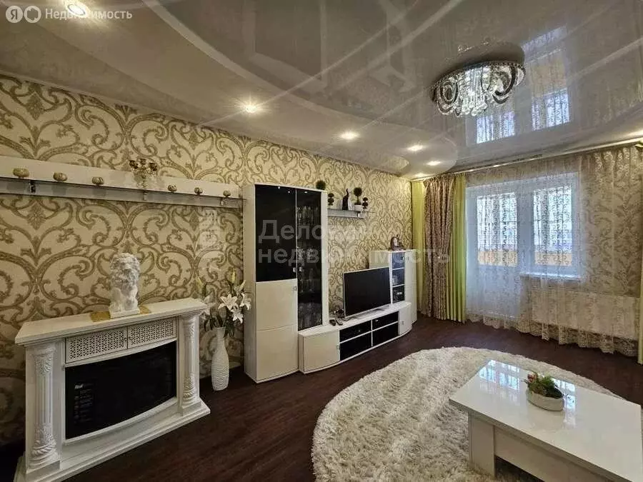 1-комнатная квартира: Великий Новгород, улица Связи, 21 (88.5 м) - Фото 1