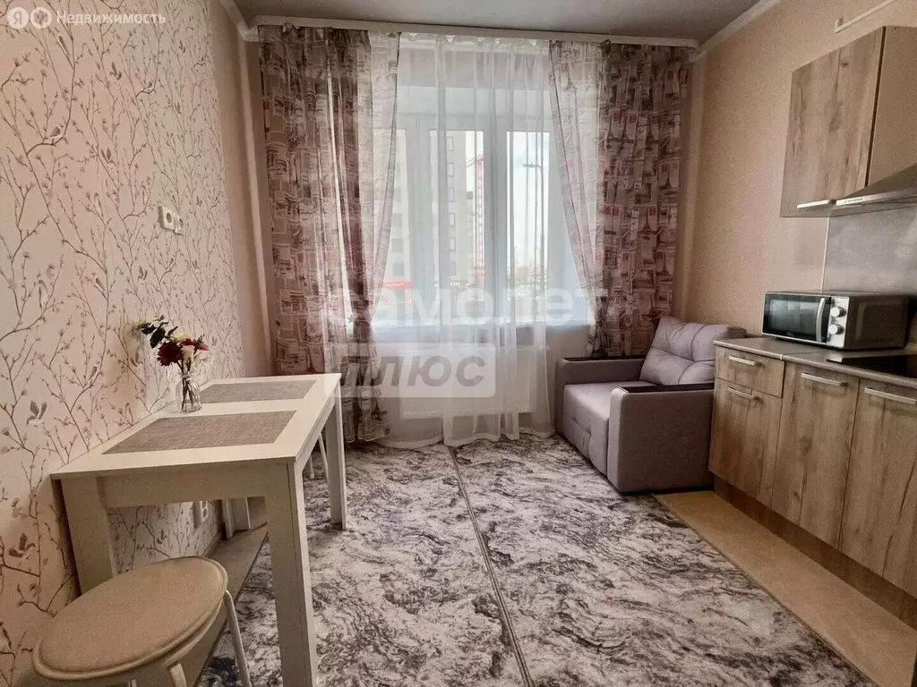 2-комнатная квартира: Тюмень, улица Республики, 204к7 (58.4 м) - Фото 1