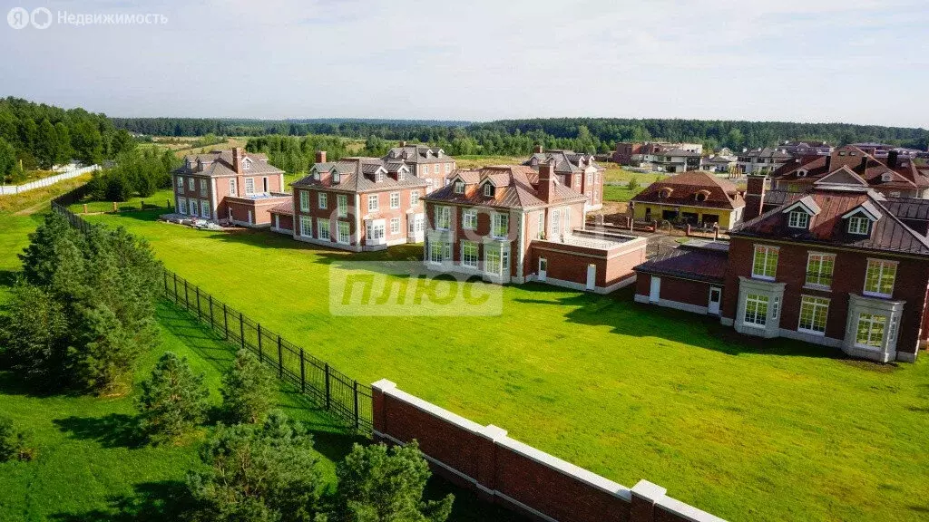 Участок в деревня Раздоры, Павловская улица (298.87 м) - Фото 1