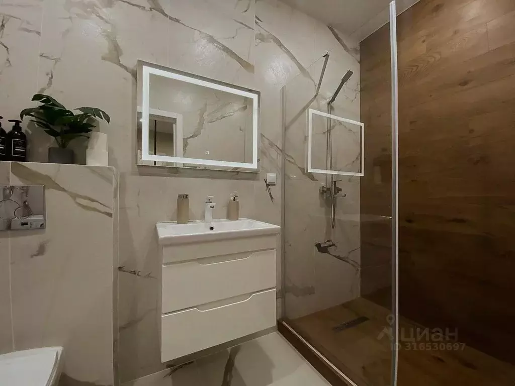 2-к кв. Астраханская область, Астрахань ул. Бехтерева, 2Б (40.0 м) - Фото 2