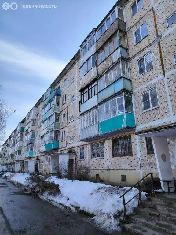 3-комнатная квартира: Торжок, улица Максима Горького, 55 (62 м) - Фото 1