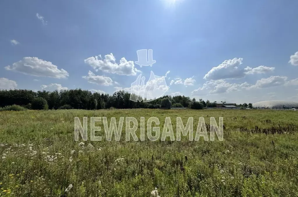 Участок в Московская область, Красногорск городской округ, д. ... - Фото 1