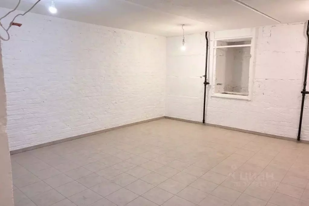 Помещение свободного назначения в Пермский край, Пермь ул. ... - Фото 1