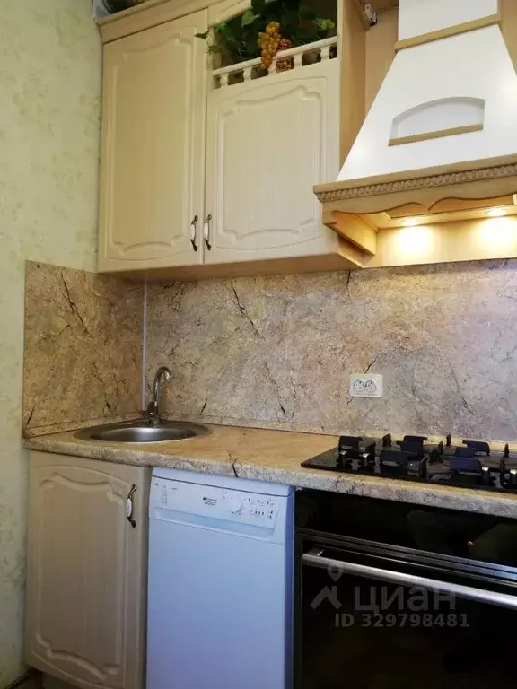 2-к кв. Иркутская область, Ангарск 74-й кв-л, 10 (48.0 м) - Фото 1