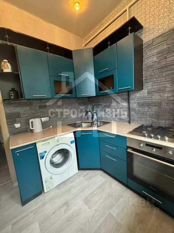 2-к кв. Свердловская область, Екатеринбург просп. Ленина, 103 (36.0 м) - Фото 0