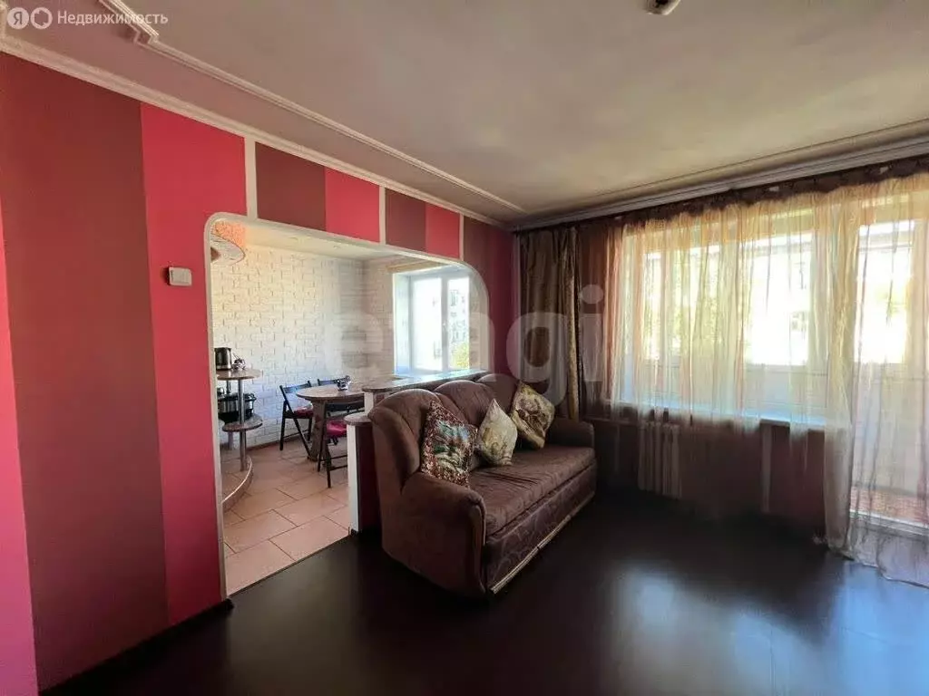 3-комнатная квартира: Елизово, улица Беринга, 5 (64 м) - Фото 2