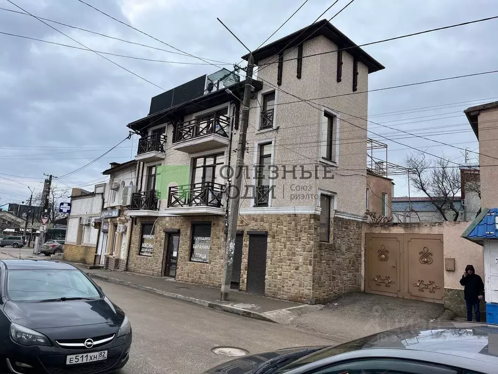 Помещение свободного назначения в Крым, Евпатория ул. Караева, 22Б ... - Фото 1