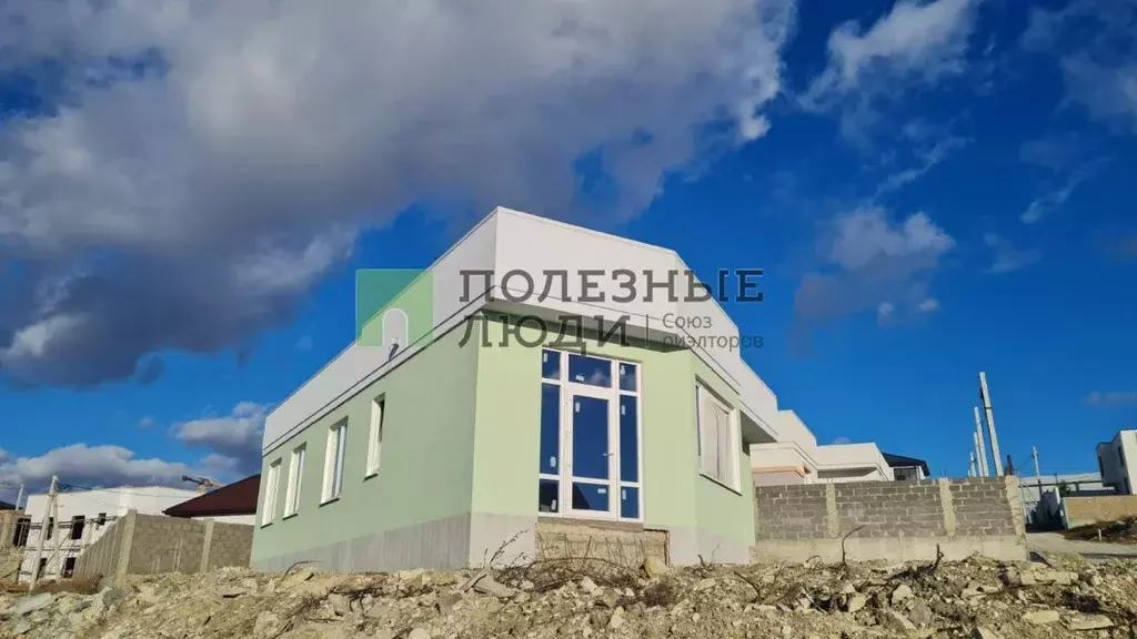 Дом в Краснодарский край, Новороссийск городской округ, с. Мысхако ул. ... - Фото 1