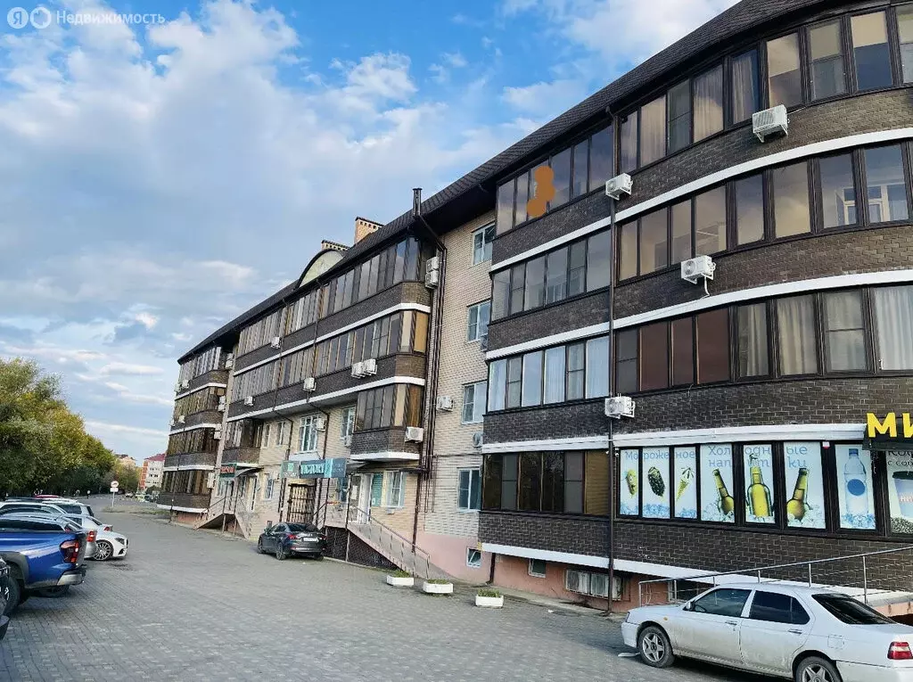 3-комнатная квартира: Горячий Ключ, Псекупская улица, 151В (98.1 м) - Фото 1