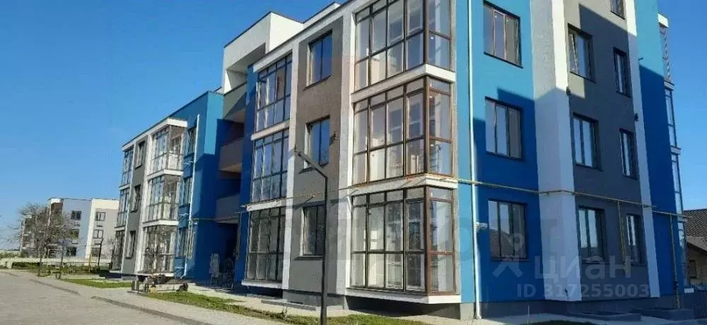 3-к кв. Крым, Саки ул. Заводская, 64 (77.0 м) - Фото 0