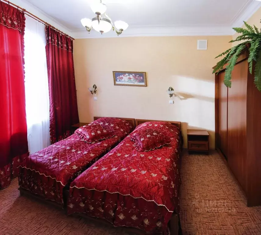 Комната Псковская область, Псков Октябрьский просп., 36 (32.0 м) - Фото 2