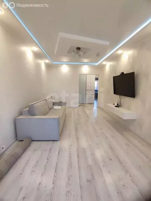 2-комнатная квартира: Черногорск, улица Генерала Тихонова, 11 (59.6 м) - Фото 1