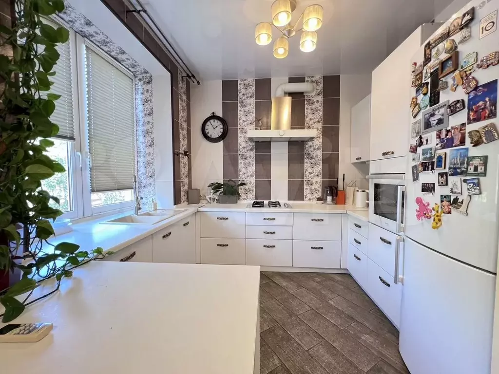 4-к. квартира, 110 м, 4/4 эт. - Фото 1