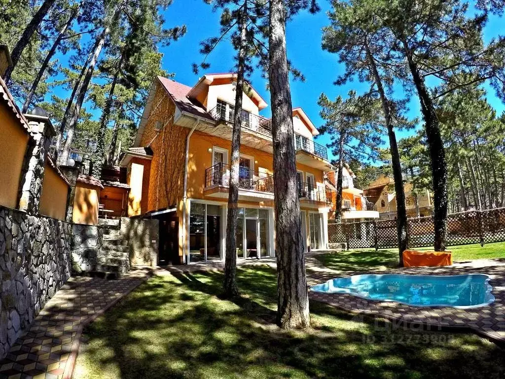 Дом в Крым, Ялта муниципальный округ, Советское пгт 5 (250 м) - Фото 0