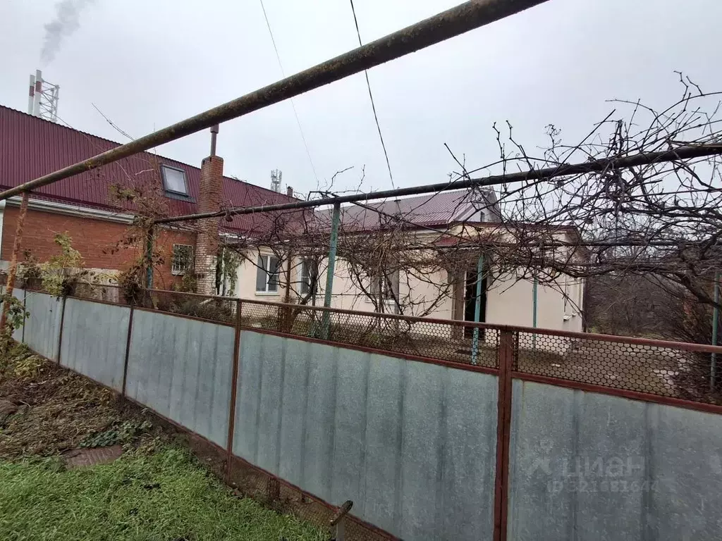 Дом в Краснодарский край, Абинск Колхозная ул. (120 м) - Фото 1