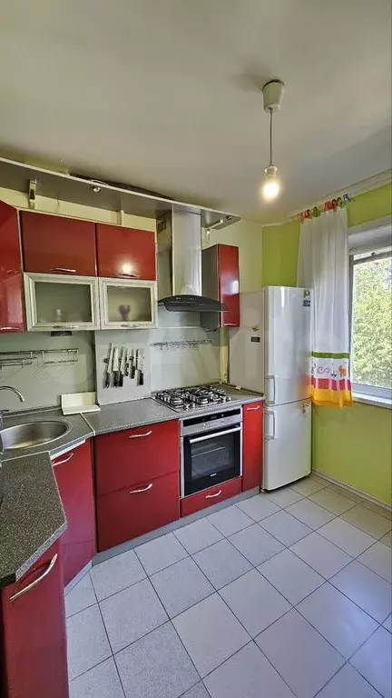 2-к. квартира, 52 м, 2/5 эт. - Фото 0