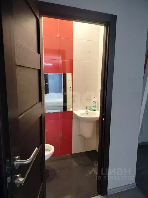 Помещение свободного назначения в Мордовия, Саранск ул. Александра ... - Фото 1