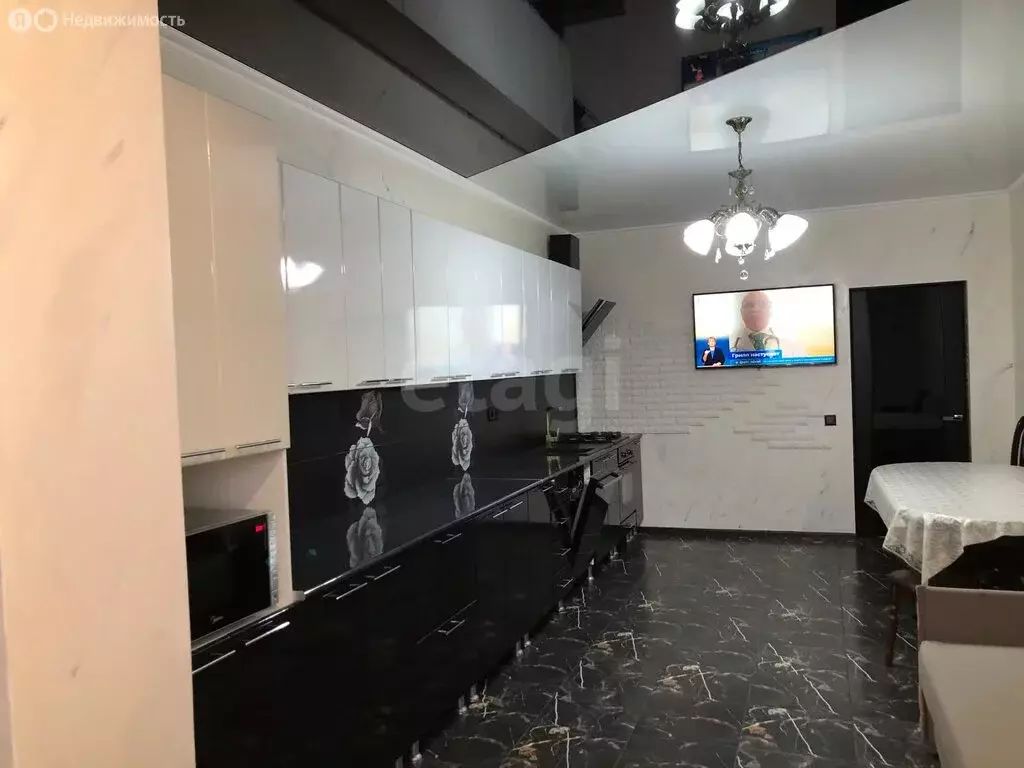 2-комнатная квартира: Владикавказ, улица Генерала Дзусова, 6В (79.3 м) - Фото 1