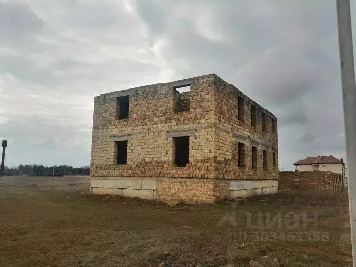 Дом в Крым, Сакский район, с. Молочное ул. Курортная, 27 (180 м) - Фото 0