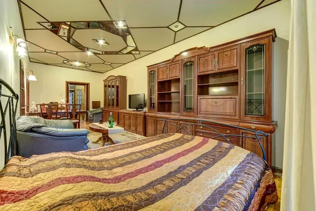 2-к кв. Санкт-Петербург ул. Рубинштейна, 3 (78.0 м) - Фото 0