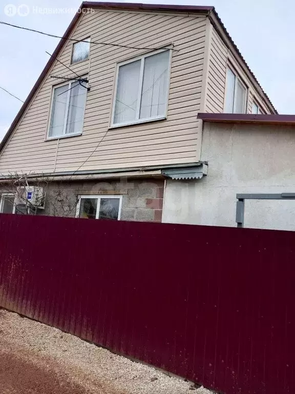 Дом в Саратовская область, муниципальное образование Энгельс, СНТ ... - Фото 1