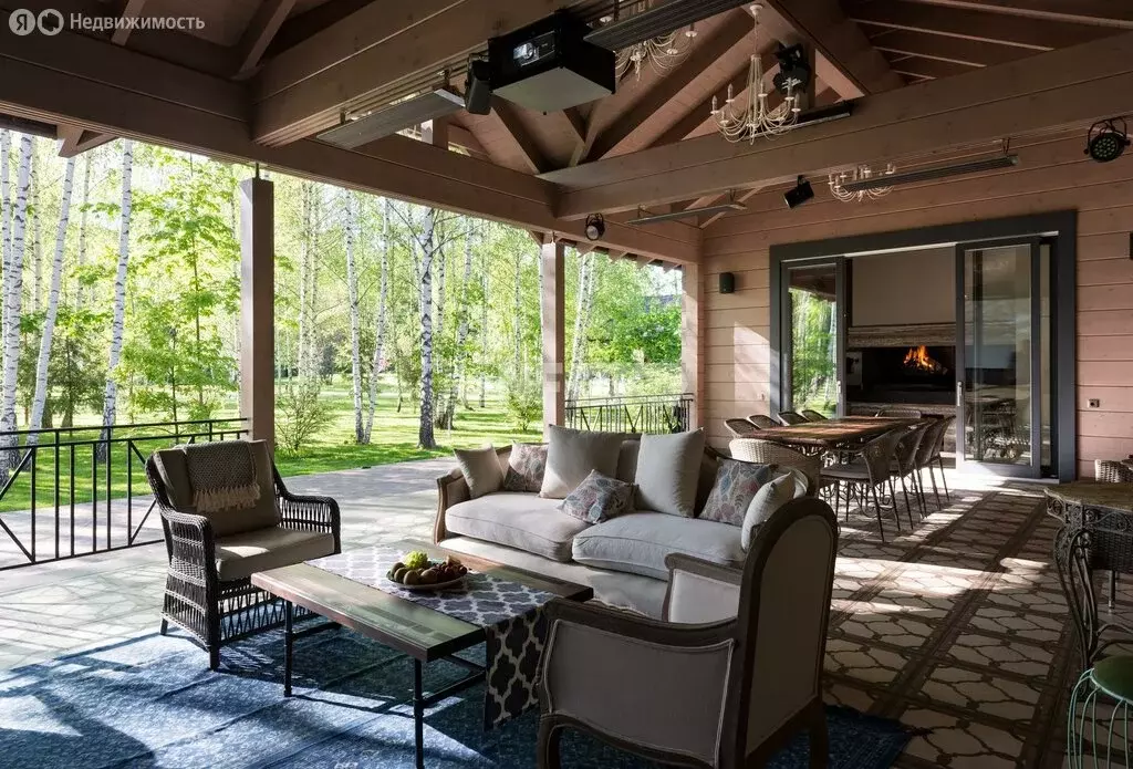 Дом в посёлок Николо-Прозорово, улица А.В. Суворова (1100 м) - Фото 1