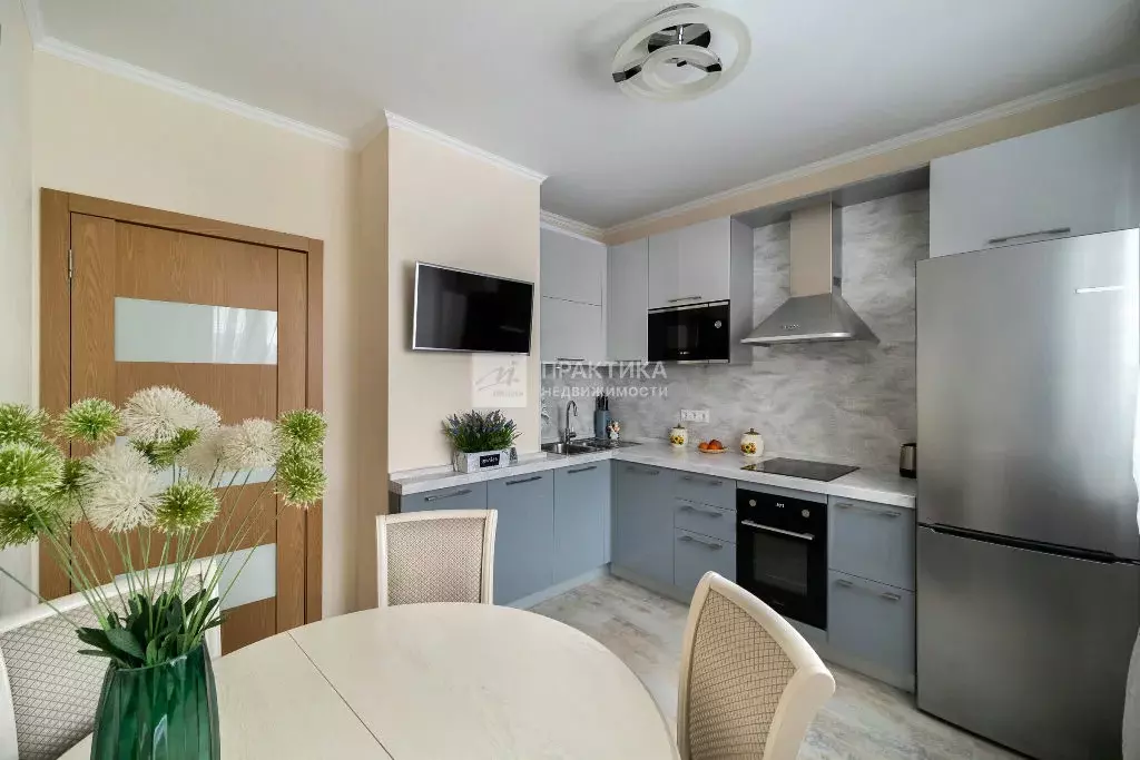 Продается 3-комнатная квартира - Фото 1