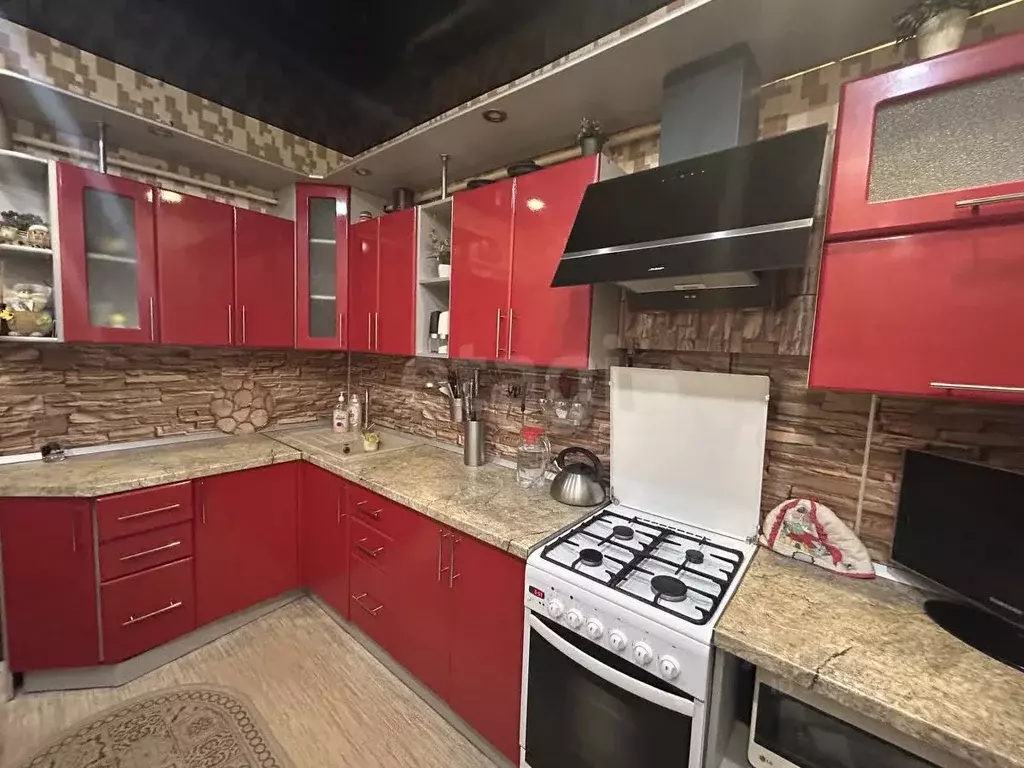 2-к кв. Ямало-Ненецкий АО, Новый Уренгой Юбилейный мкр, 3/2 (54.0 м) - Фото 2