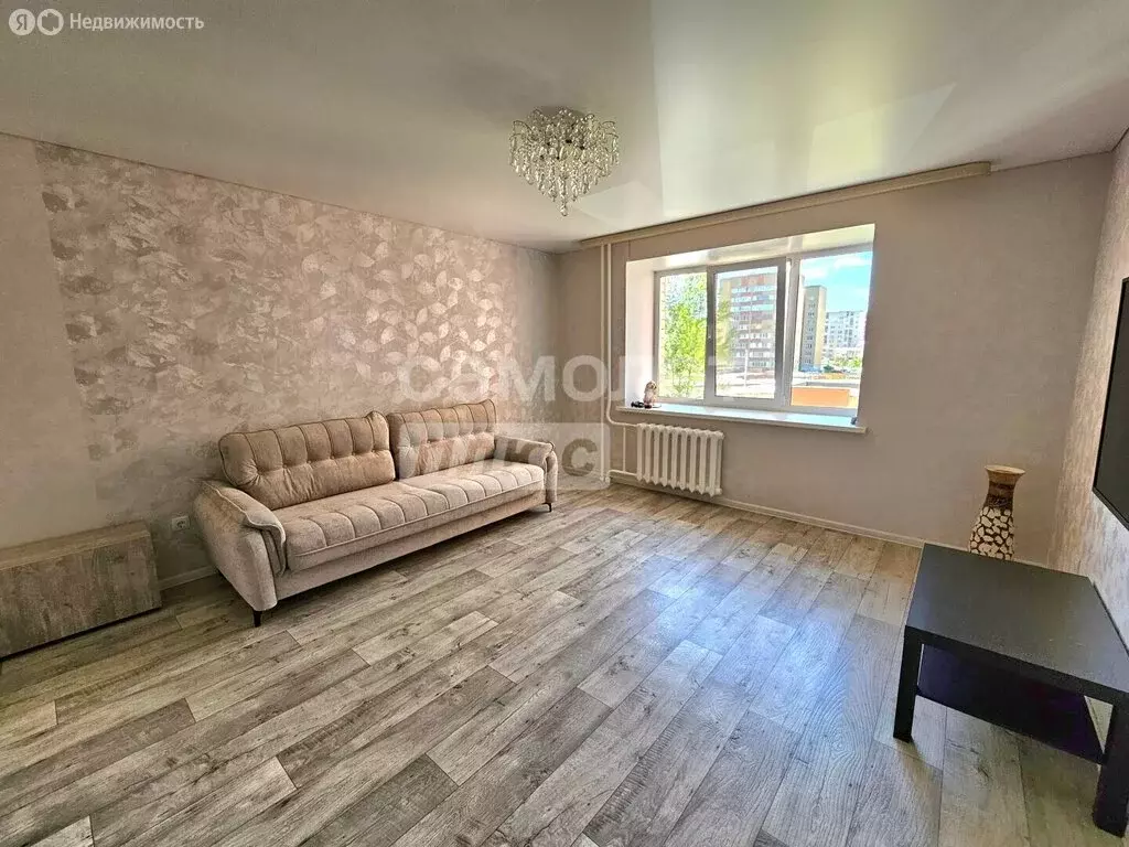 3-комнатная квартира: Октябрьский, улица Новосёлов, 10 (76.5 м) - Фото 1