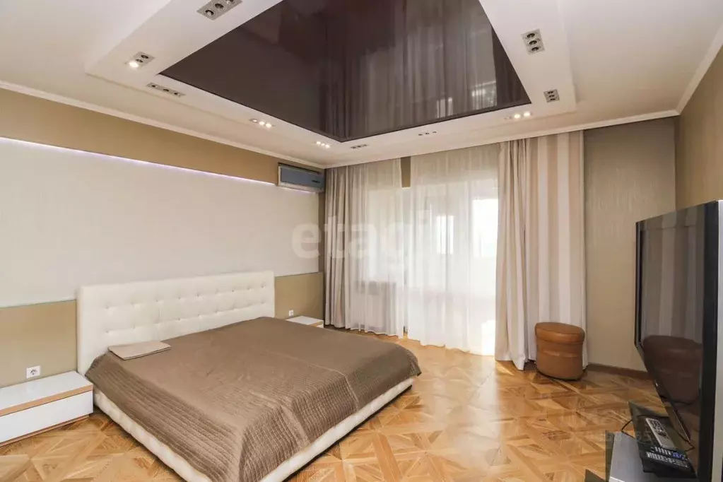 4-к кв. Тюменская область, Тюмень ул. Герцена, 84/2 (175.0 м) - Фото 1