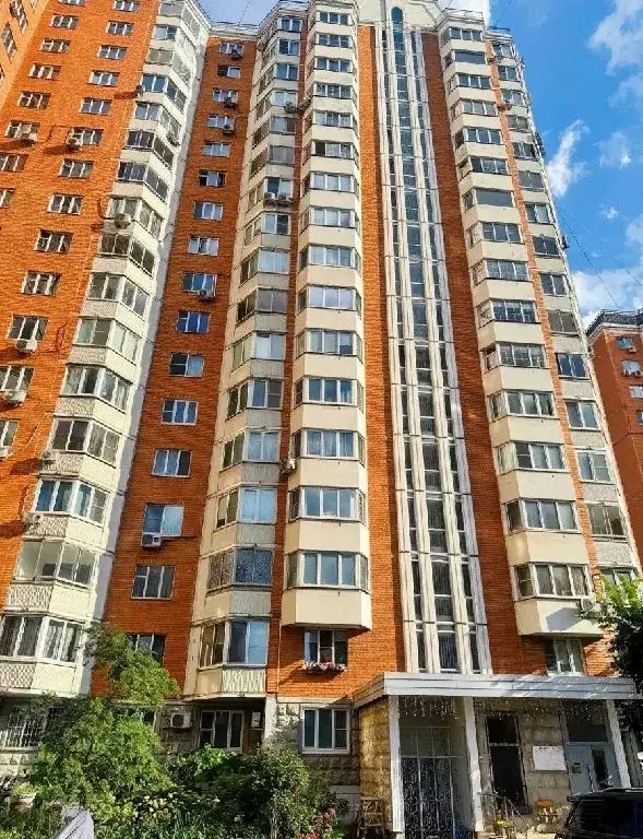Продается 3-комнатная квартира - Фото 1