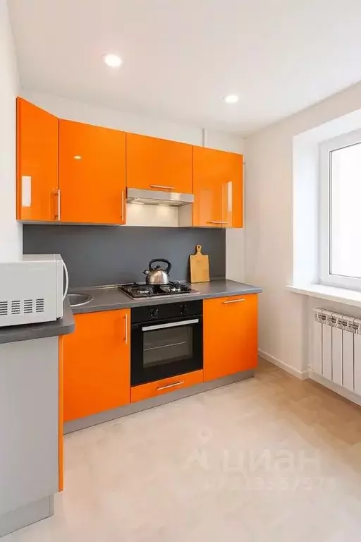 2-к кв. Оренбургская область, Бузулук 3-й мкр, 9 (45.0 м) - Фото 0