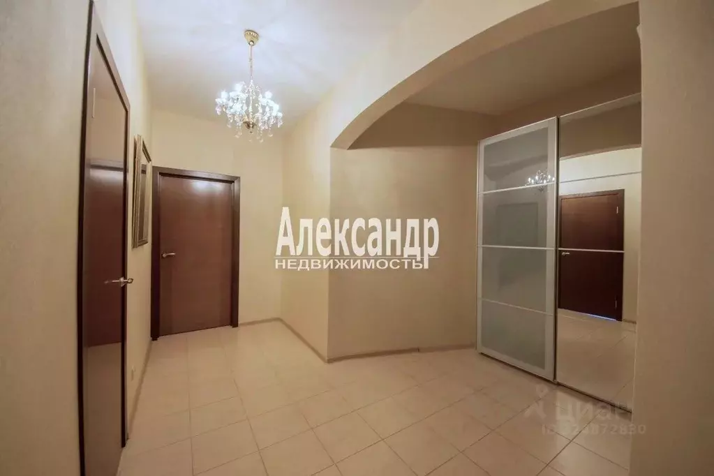 2-к кв. Санкт-Петербург, Санкт-Петербург, Кронштадт ул. Станюковича, 9 ... - Фото 0