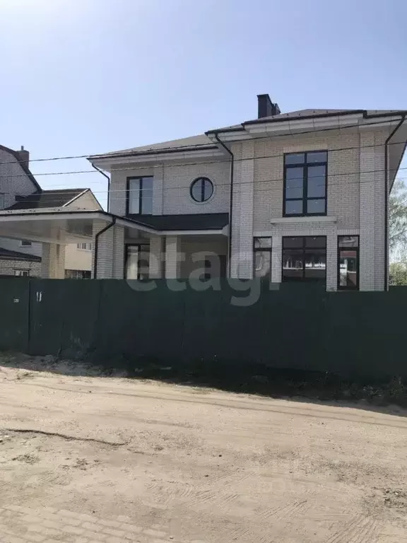 Дом в Брянская область, Брянск 2-я Почепская ул. (394 м) - Фото 0