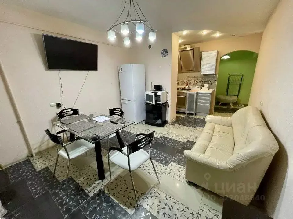 2-к кв. Волгоградская область, Волгоград Двинская ул., 11А (45.0 м) - Фото 1