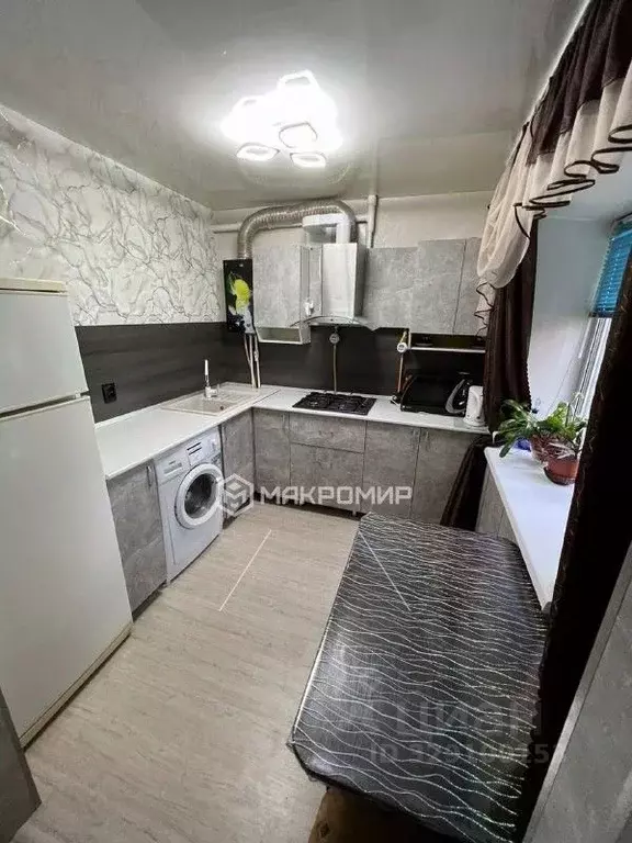 3-к кв. Брянская область, Брянск просп. Станке Димитрова, 12 (48.0 м) - Фото 1