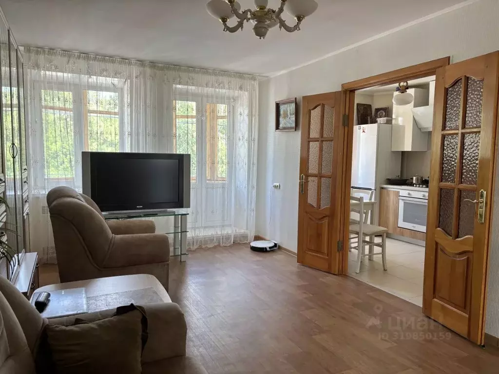 3-к кв. Самарская область, Самара ул. Венцека, 99 (67.9 м) - Фото 1