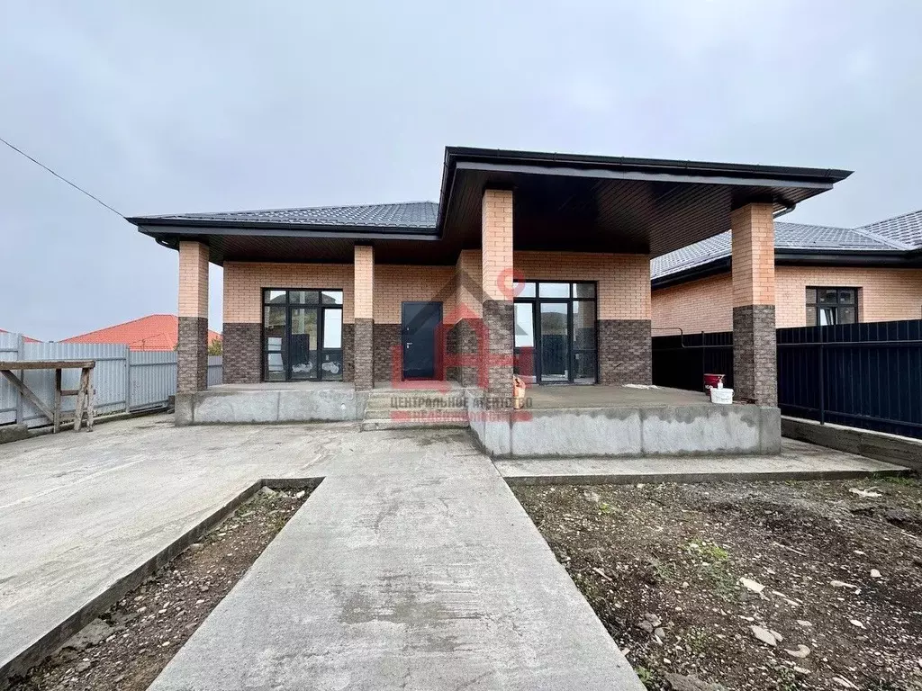 Дом в Ставропольский край, Предгорный муниципальный округ, ... - Фото 1