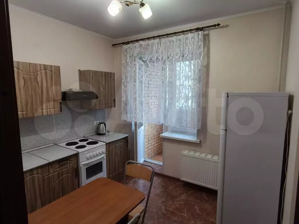 1-к. квартира, 32 м, 4/17 эт. - Фото 0