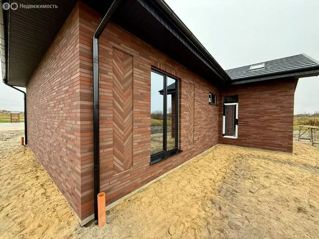 Дом в Калининградская область, Гурьевский муниципальный округ, посёлок ... - Фото 1