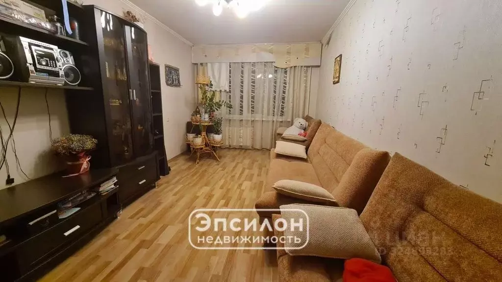 3-к кв. Курская область, Курск ул. Крюкова, 11 (72.7 м) - Фото 1