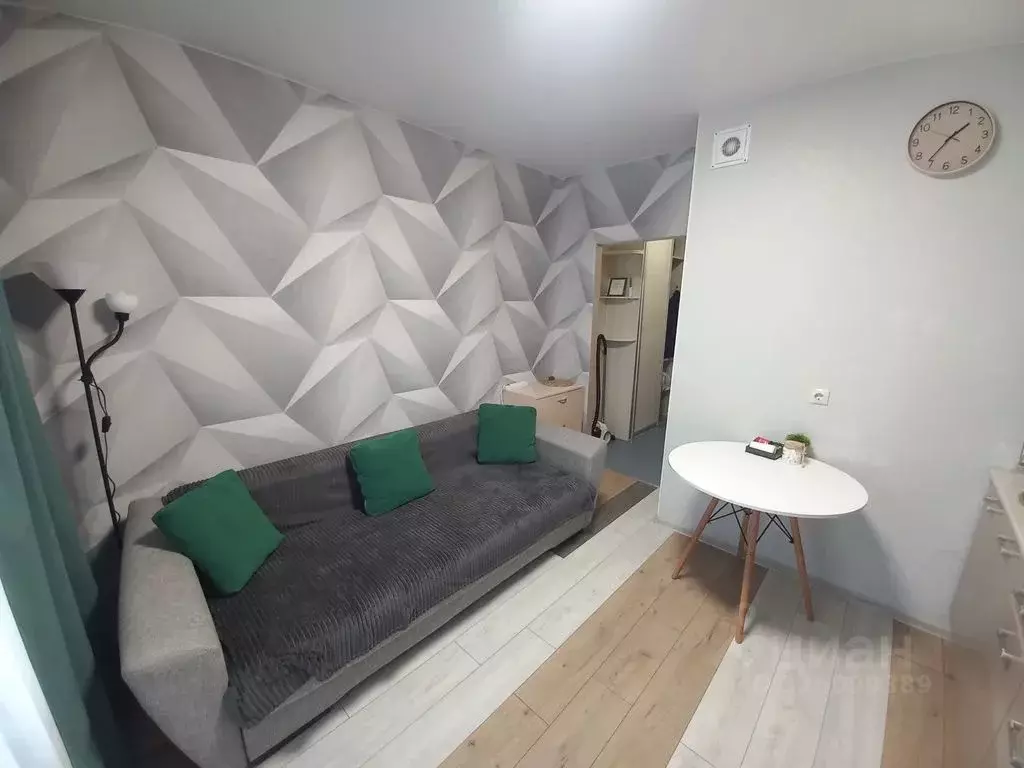 Студия Тюменская область, Тюмень ул. Фармана Салманова, 26 (24.0 м) - Фото 1