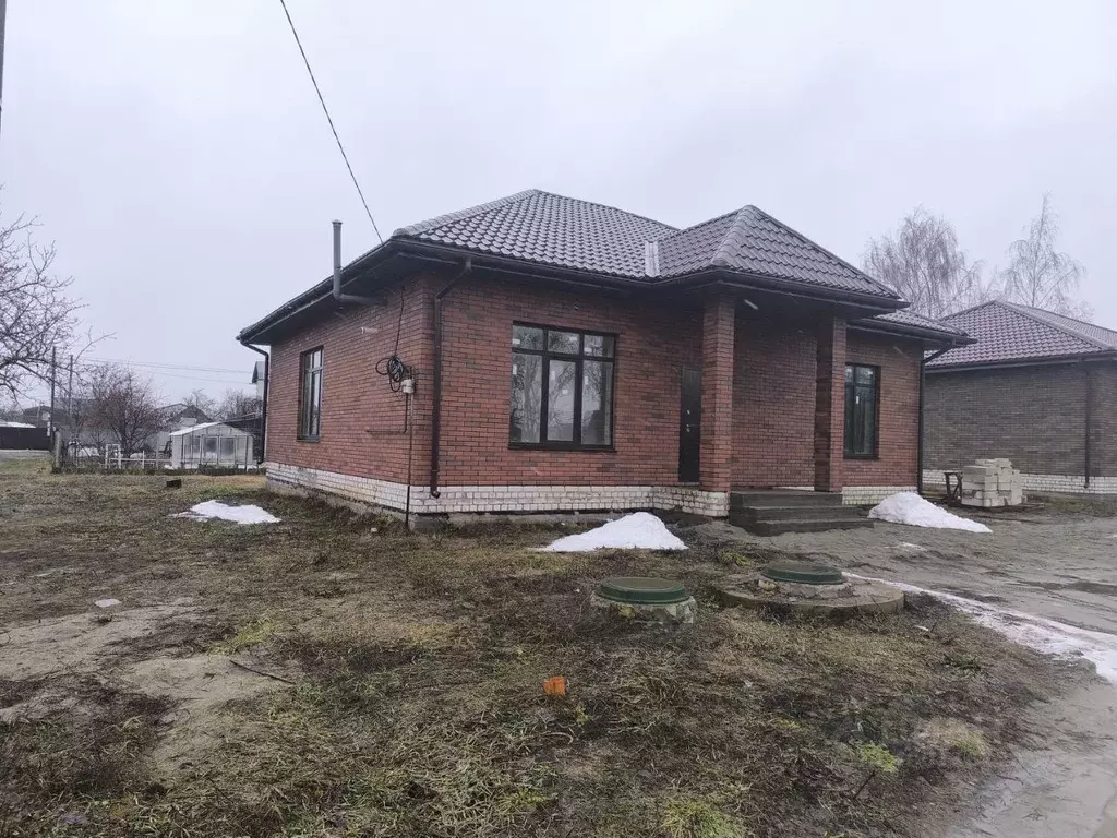 Дом в Брянская область, Брянский район, Снежское с/пос, с. Толмачево, ... - Фото 1