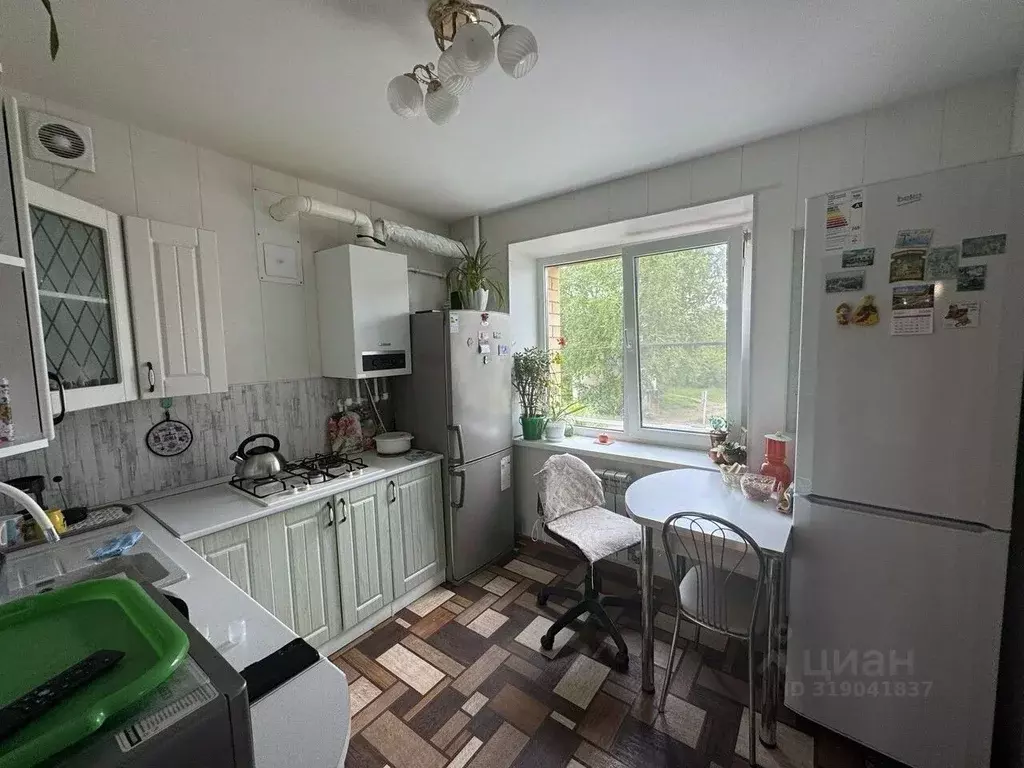 1-к кв. Нижегородская область, Бор пос. Октябрьский, ул. Молодежная, 8 ... - Фото 2