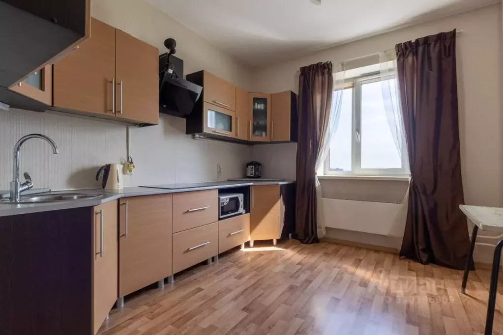 2-к кв. Санкт-Петербург ул. Белы Куна, 1к3 (67.1 м) - Фото 1