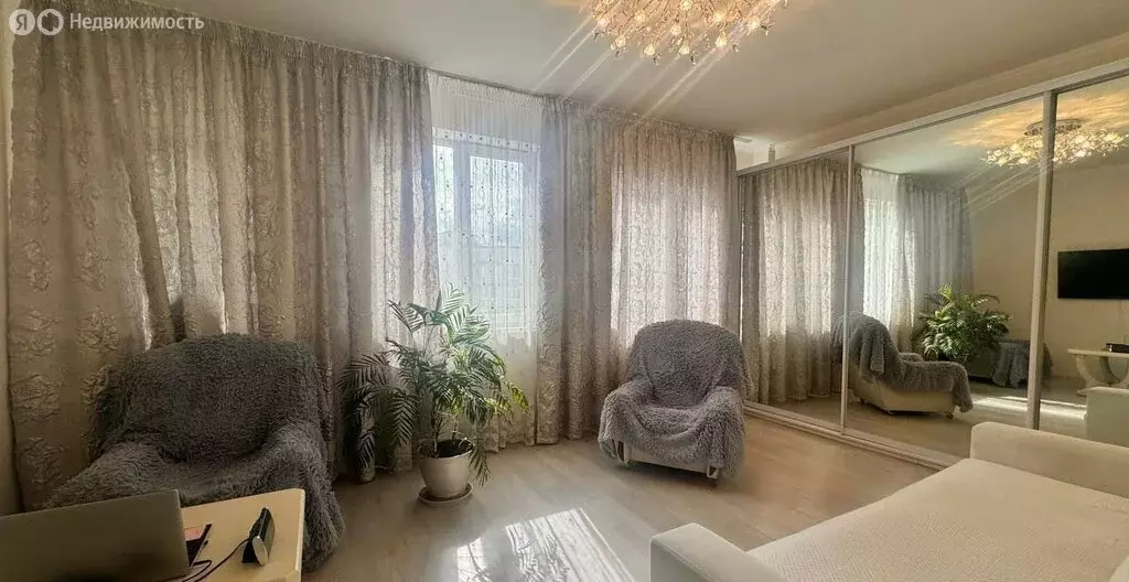 1-комнатная квартира: Симферополь, Ковыльная улица, 94 (49.5 м) - Фото 1