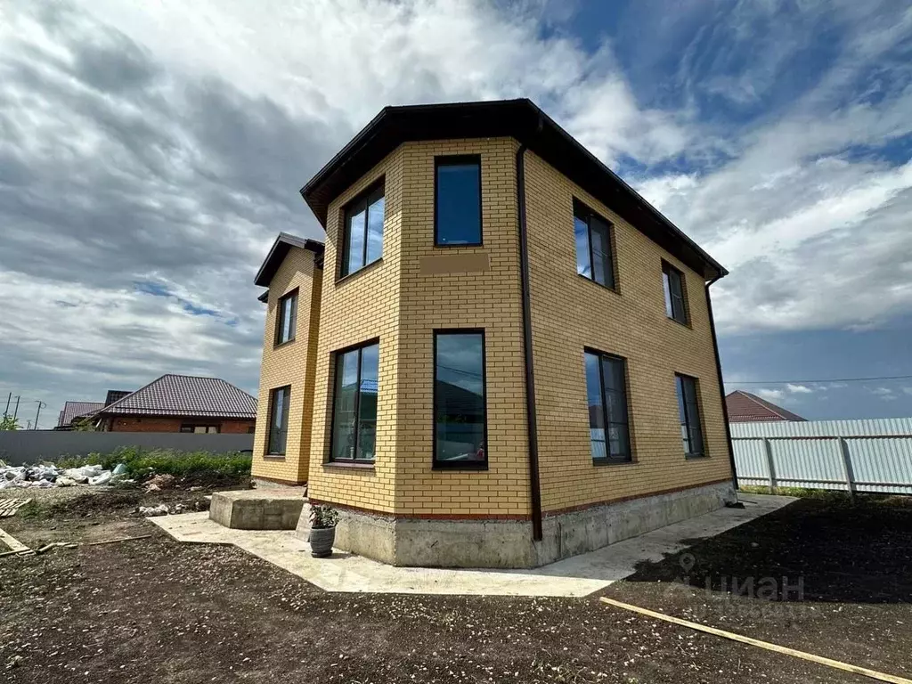 Дом в Краснодарский край, Краснодар пос. Российский, ул. Имени ... - Фото 1