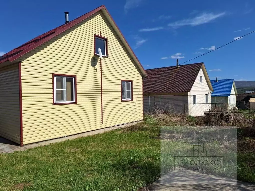 Дом в Башкортостан, Белорецкий район, с. Тирлянский ул. М. Калинина, ... - Фото 1